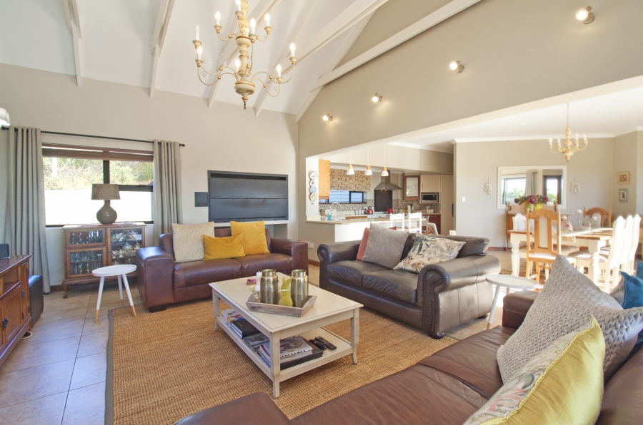 4 Bedroom Property for Sale in Stonehaven Estate Western Cape